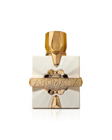 aromatix platine blanc perfume bottle shows against white background